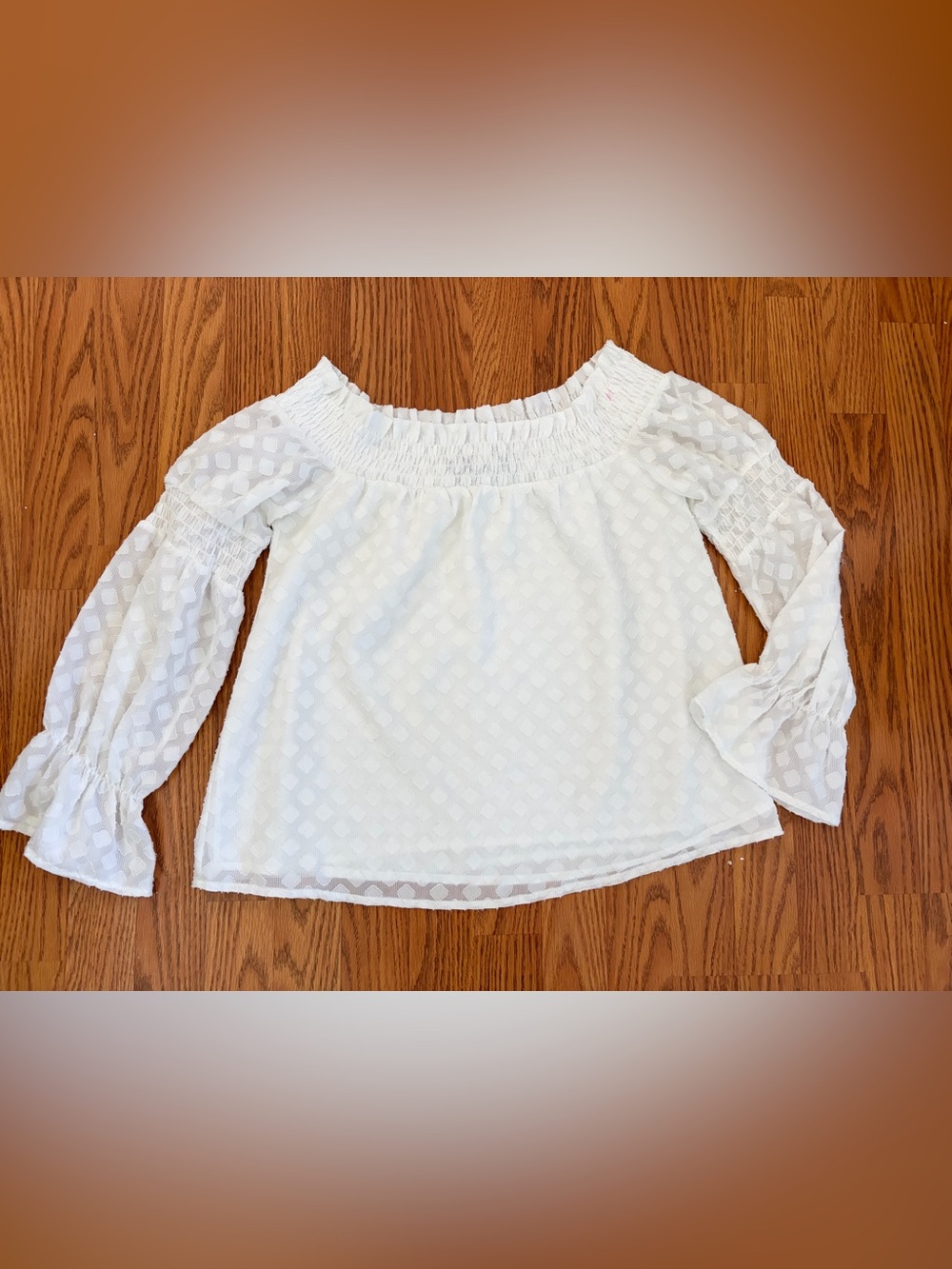 Blue Rain White Off-Shoulder Textured Smocked Blouse Size Small - Picture 2 of 12